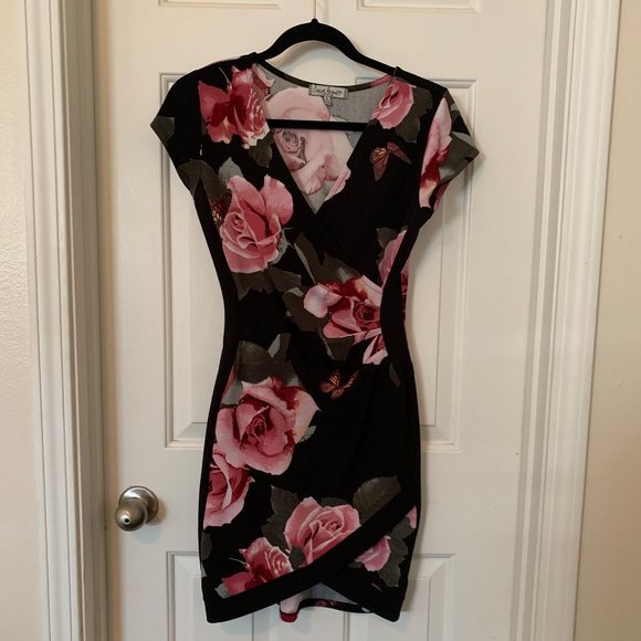 ROSES PRINT ASYMMETRICAL MINI DRESS - Picture 1 of 5